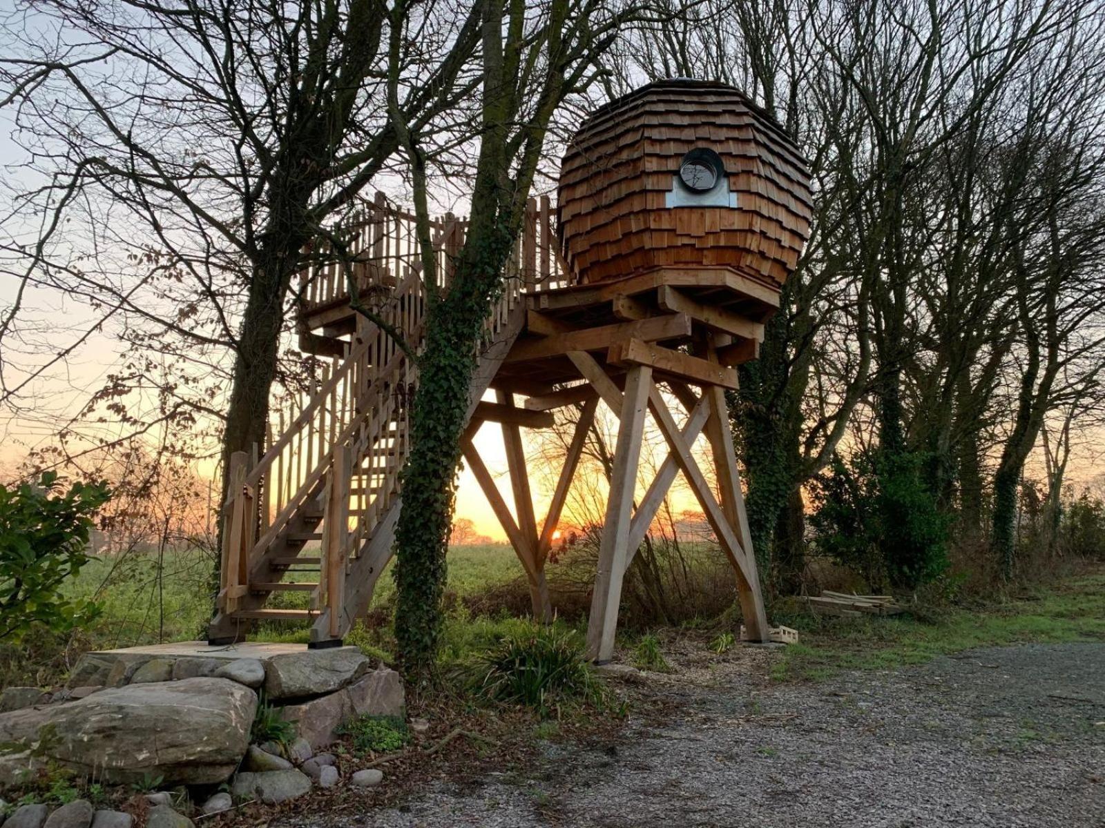 La Ville Es Renais - Ferme Et Maison D'Hotes Insolite Erquy Bagian luar foto